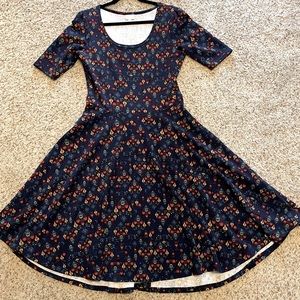 Lularoe Nicole navy short sleeve dress